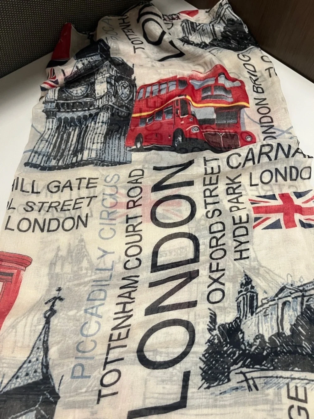 London Graphic Lightweight Scarf w/ scenes in London